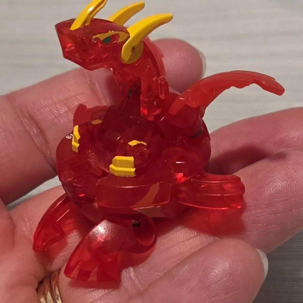 Bakugan Pyrus Translucent Cross Dragonoid 610g